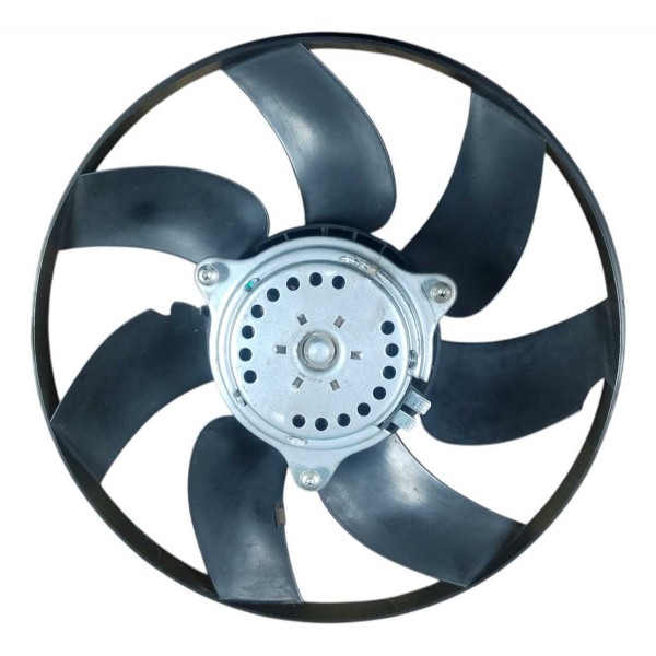 Ventoinha Motor Radiador Peugeot 208 1.2 2016 2022 Detalhe