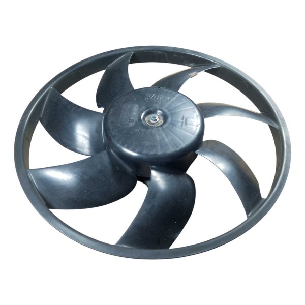 Ventoinha Motor Radiador Peugeot 208 1.2 2016 2022 Detalhe