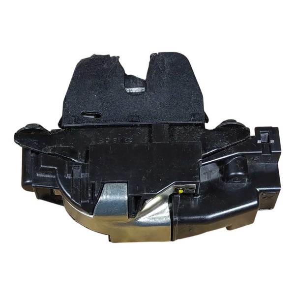 Fechadura Mala Tampa Traseira Peugeot 208 2016 2020 Detalhe