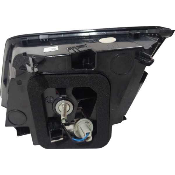 Lanterna Tampa Peugeot 3008 Griffe 2020 Esquerdo Detalhe