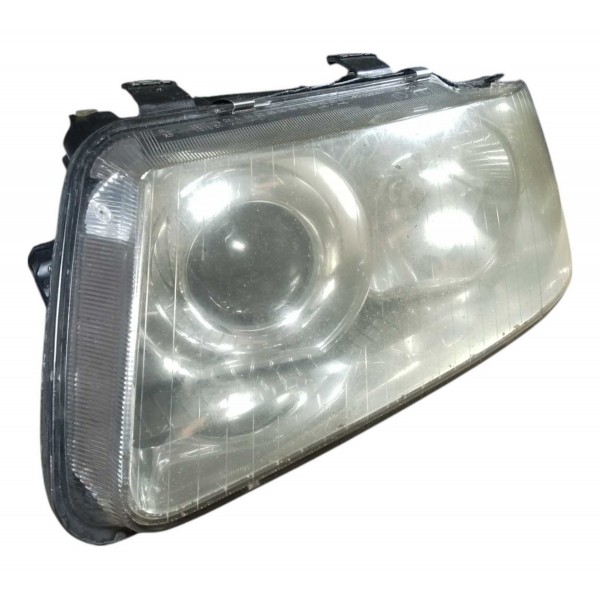Farol Audi A3 1.8 T 2004 Esquerdo Detalhe Esquerdo/motorista