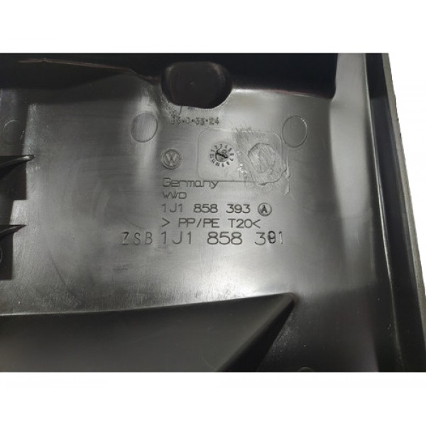 Moldura Inferior Coluna Direcao Vw Golf Mk4 Bora 2001