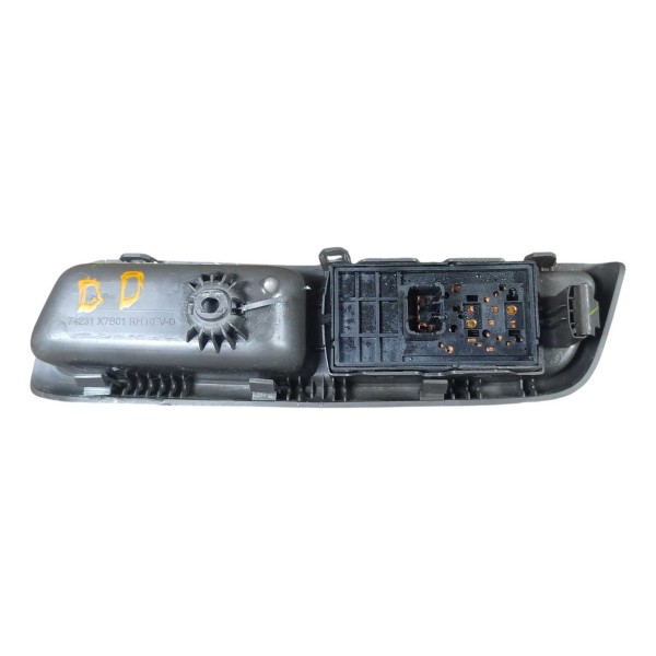 Botão Vidro Dianteiro Direito Cobalt 1.4 Lt Flex 2014