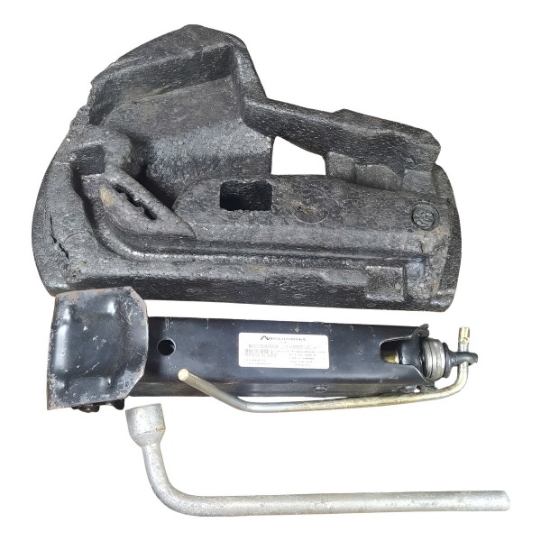 Macaco Chave Roda Estojo Volkswagen Gol G5 Detalhe