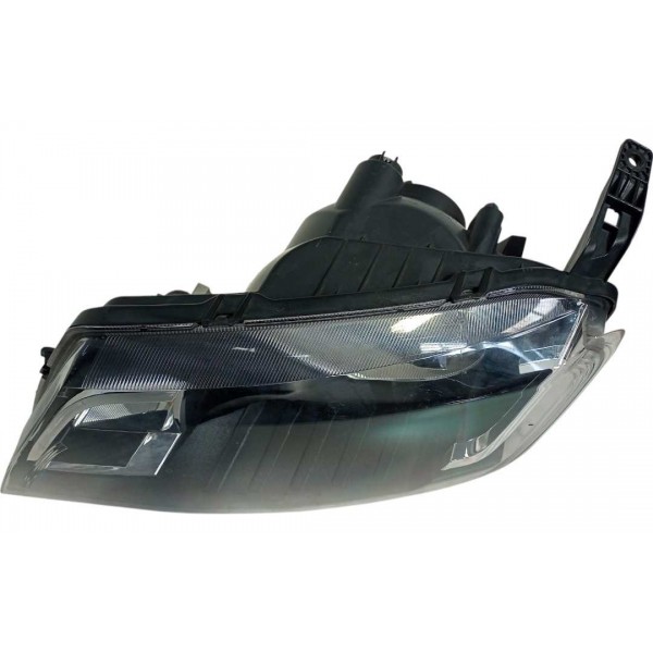 Farol Esquerdo Kwid Intense 2019 Original Detalhe Esquerdo/motorista