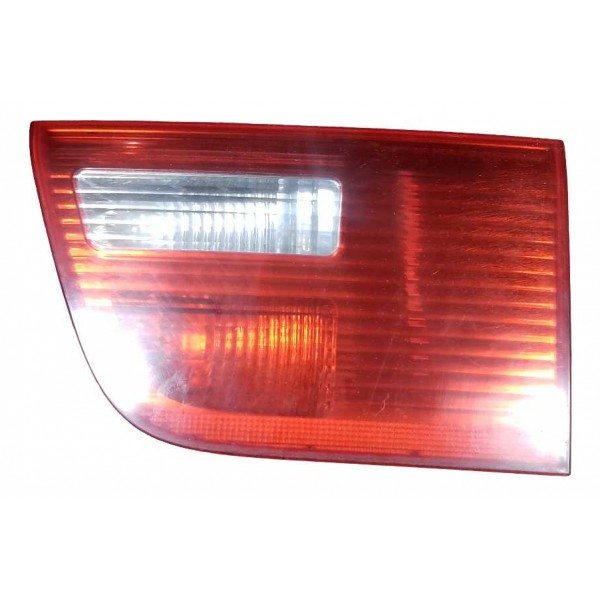 Lanterna Tampa Traseira Direito Bmw X5 4.4is 2004 Detalhe Direito/passageiro Vermelho