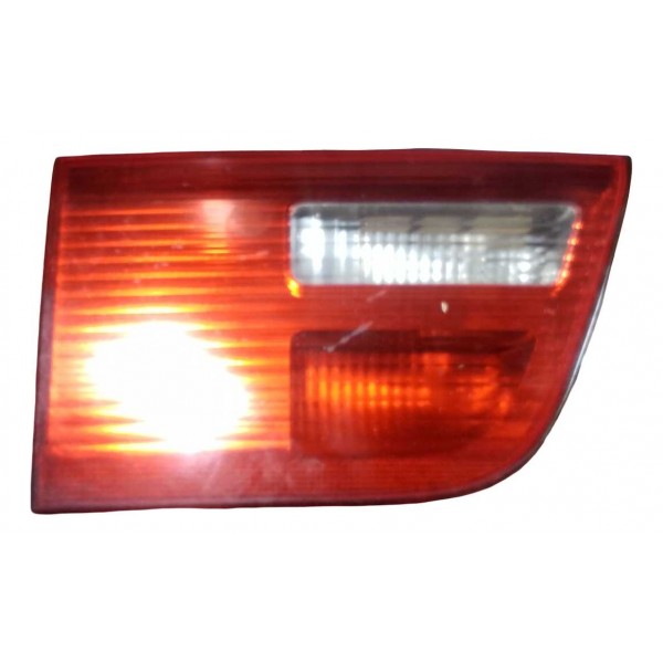 Lanterna Tampa Traseira Esquerdo Bmw X5 4.4is 2004 Esquerdo/motorista Vermelho