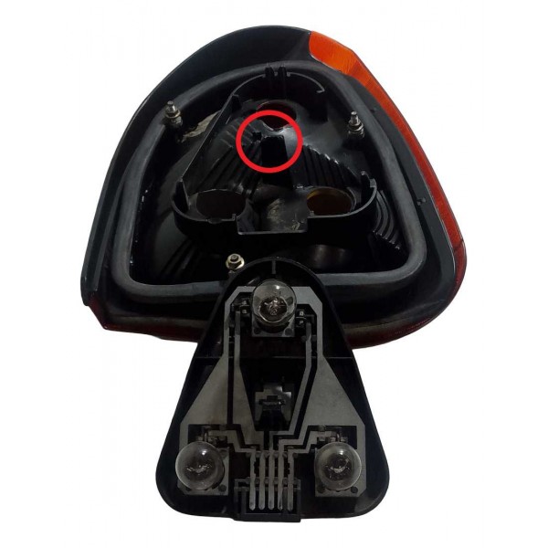 Lanterna Traseira Esquerda Volkswagen Gol Bola 2001 Detalhe Esquerdo/motorista Vermelho