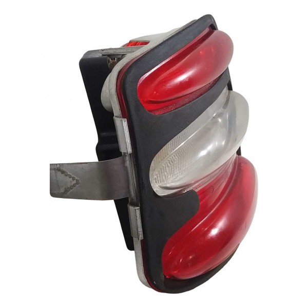 Lanterna Traseira Esquerdo Fiat Brava 2000 Carello Detalhe Esquerdo/motorista Vermelho